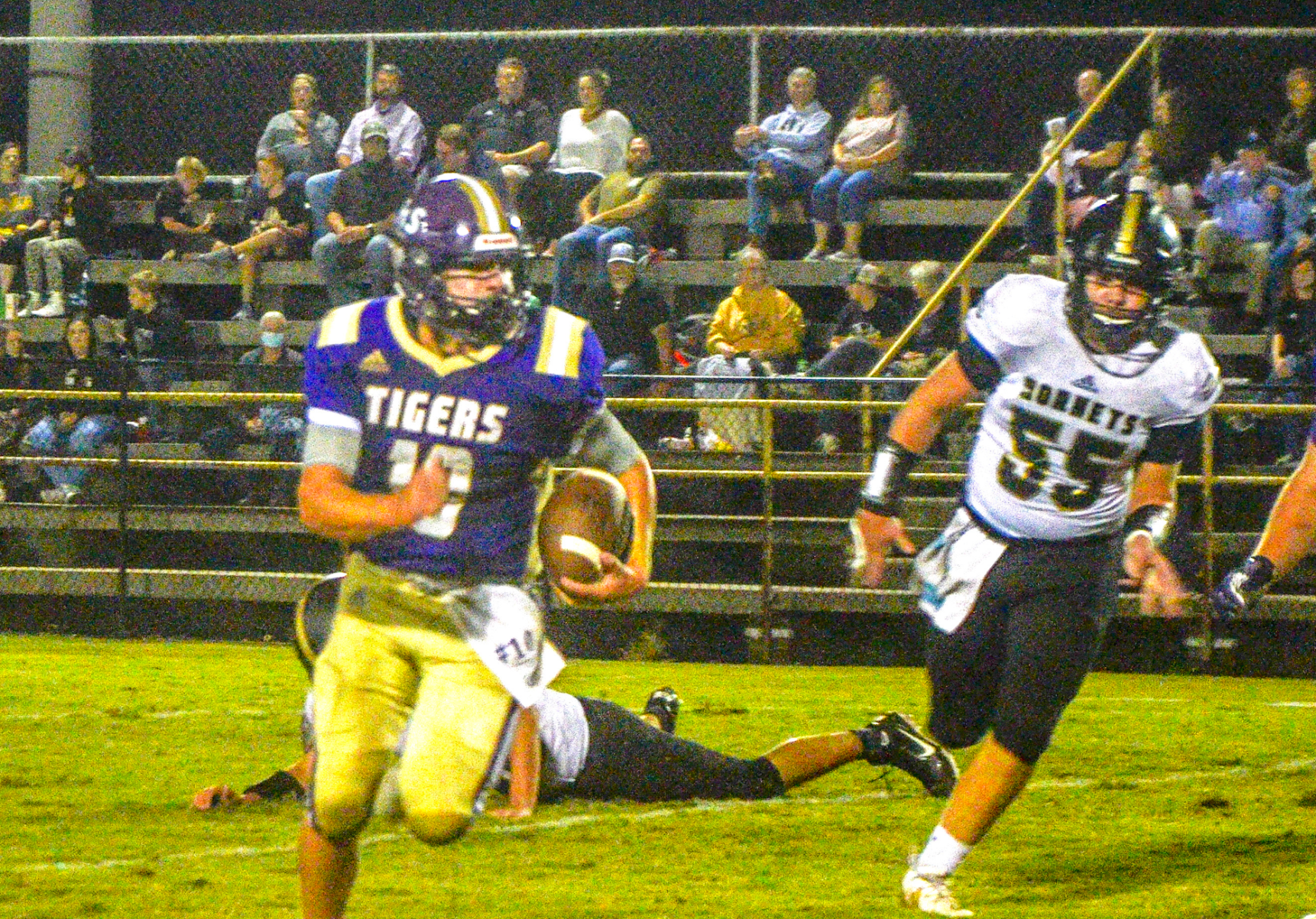 PREP FOOTBALL: Valley Head 34, Ider 32